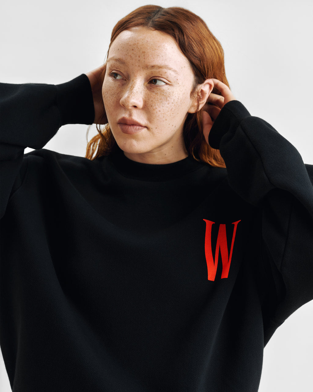 W CORE CREWNECK