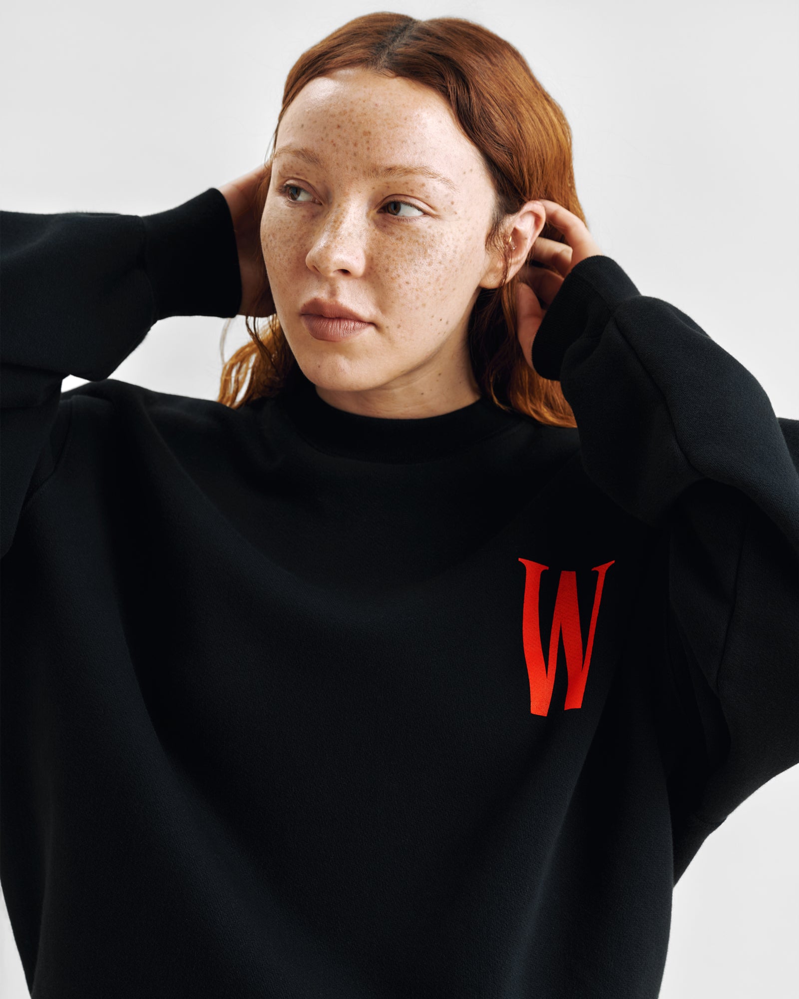 W CORE CREWNECK