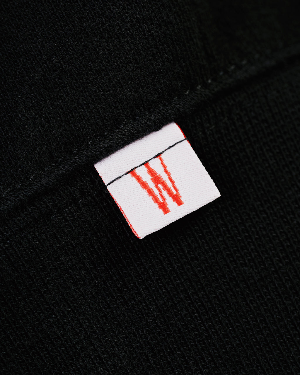 W CORE CREWNECK