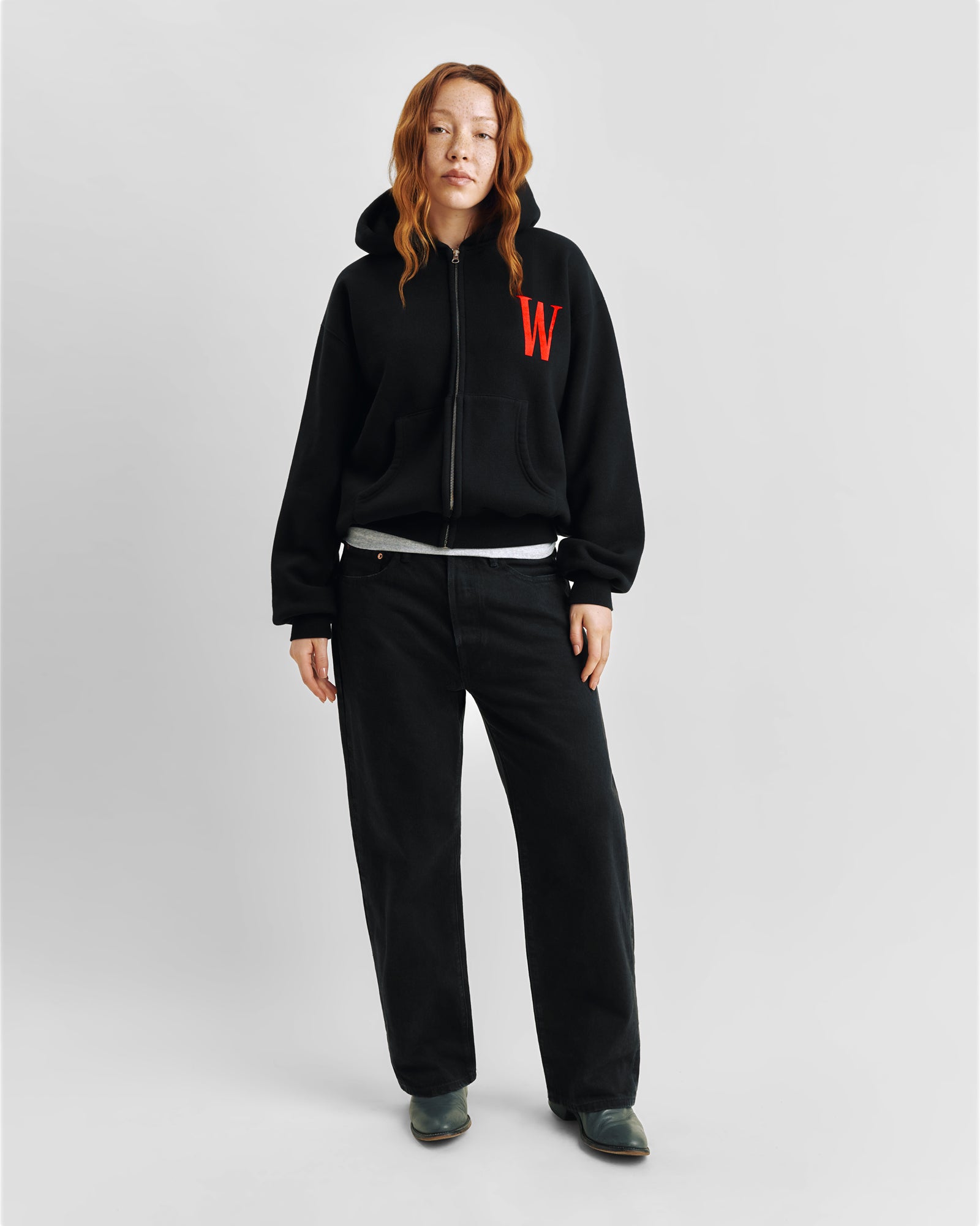 W CORE ZIP HOODIE